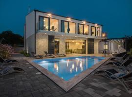 Awesome Home In Sveti Vid Miholjice, hotel v destinaci Sveti Vid-Miholjice