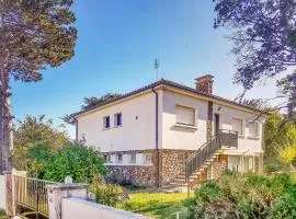 Stunning Home In Saint-Hilaire-De-Riez