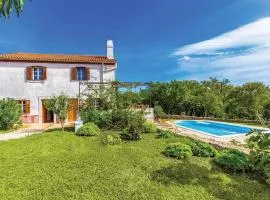 Lovely Home In Garica With Wifi