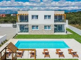 Gorgeous Home In Vrsi