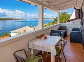 Cozy Apartment In Barbat-Rab