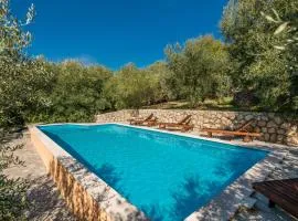 Lovely Home In Draga Bascanska