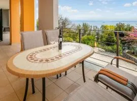 Beautiful Apartment In Moscenicka Draga