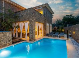 Luxurious Home In Krk: Krk şehrinde bir otel