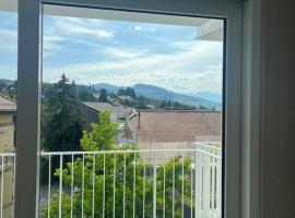 Luxury Apartment with Balcony In Pully, hotel v destinaci Pully