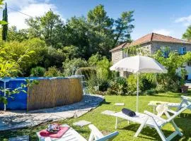 Gorgeous Apartment In Gruda With Wifi
