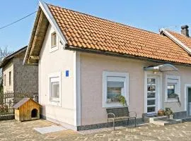 1 Bedroom Amazing Home In Licko Lesce