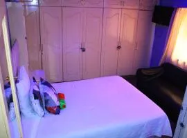 Royal Guest House & and Lodge