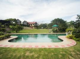 Tagaytay Foothills Cherimoya Farm Staycation, casa de campo em Biboyan