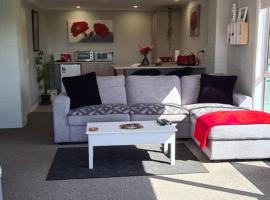 The Lily Inn, homestay in New Plymouth