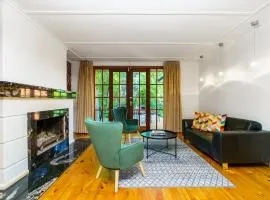 Charming 3BR Turner Home Near Canberra Centre - Hosted by Canstay