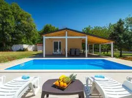 Villa Nezakcij