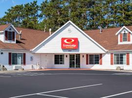 Econo Lodge Inn & Suites, hotel poblíž Chippewa Valley Regional Airport - EAU, Eau Claire