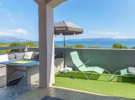 Beautiful Apartment In Labin With Wifi