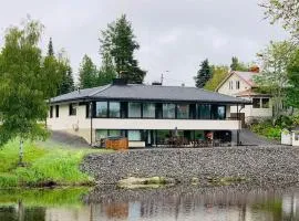 Villa Venetsia tilava huvila