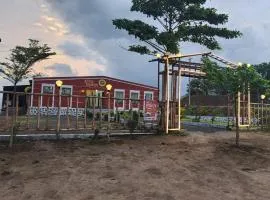 Hotel Ekant tourist resort aka Ekaant Farms