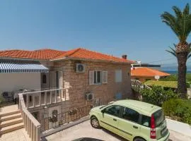 2 Bedroom Stunning Apartment In Supetar