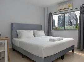 Elite Hotel Nana Sukhumvit 3