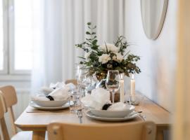 Santa's Luxury City Apartment 2, hotel in Rovaniemi