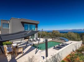 Villa Tata, Hotel in Ravni