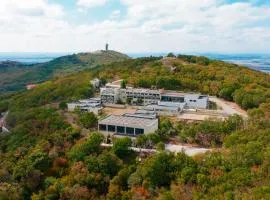 Хотелски комплекс Ямболен