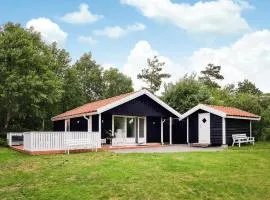 2 Bedroom Amazing Home In Falkenberg