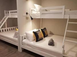 Heritage Studio in UNESCO Zone near to StreetArt & Town 1, hotel v destinaci George Town