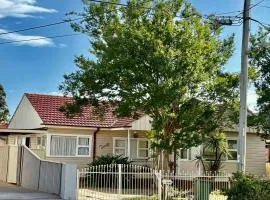 Easy Stay House