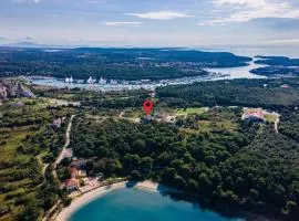 Amazing Apartment In Pula With Wifi