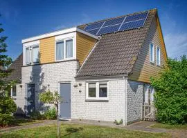Beautiful Home In Wemeldinge With Wifi