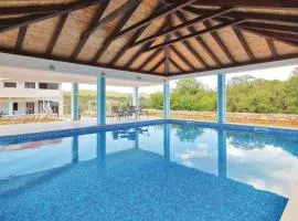 Four-Bedroom Holiday Home Vela Luka 03