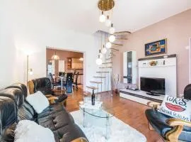 Amazing Home In Kastel Gomilica