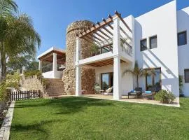Holiday home with spectacular views