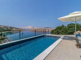 Awesome Home In Lukovo