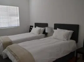 13 Kiaat Suites
