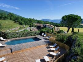 Mas St Joseph, hotel v destinaci Châteauneuf-Val-Saint-Donat