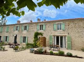 Le Tilleul Étoilé, hotel i Ardin