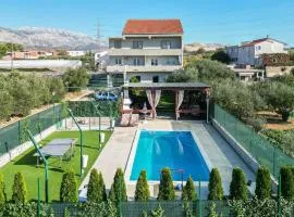Awesome Home In Split With Wifi