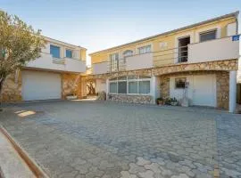 2 Bedroom Awesome Apartment In Nin