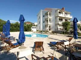 Gorgeous Apartment In Barbat Na Rabu