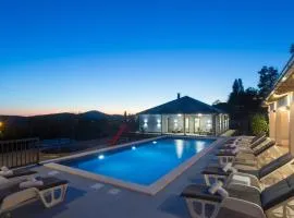 Cozy Home In Caporice With Wifi