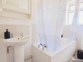 Charming 2-Bed Cottage Between Canterbury & Dover