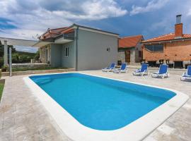 Three-Bedroom Holiday Home In Dugogabe, hotell i Dugobabe