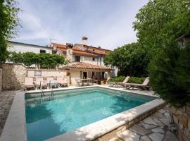 Casa Gianni, hotel v destinaci Rabac