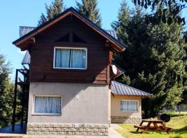 Aparts chalet Alquimia, hotel a Lago Puelo