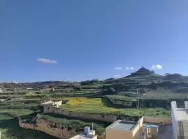 Marsalforn Magic Apartment with views 2 minutes from sea