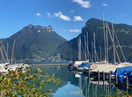 Herrlicher Blick auf Berge und See, hotel v destinaci Faulensee