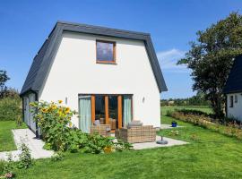 Kavel 13, hotel i Den Oever