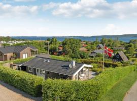 Nice Home In Børkop With Wifi, Hotel in Børkop