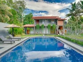 Hasthri Boutique Grey Chalet in Ahangama with pool Near Beach
